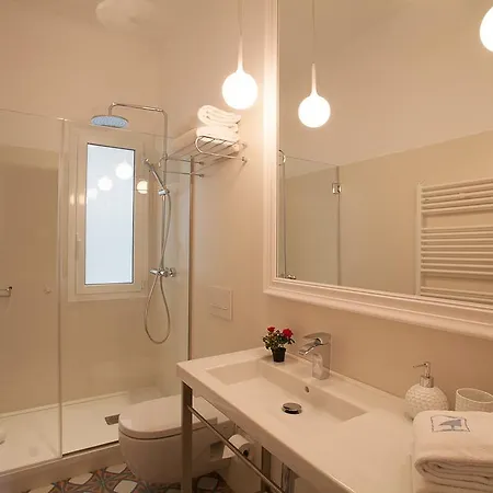 Milton House Paseo De Gracia شقة برشلونة